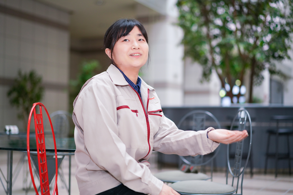 Yoshiko Takahashi, a member of the Package Solution Technology Development Department, Electronic Devices & Storage Research & Development Center, Toshiba Electronic Devices & Storage Corporation(2)