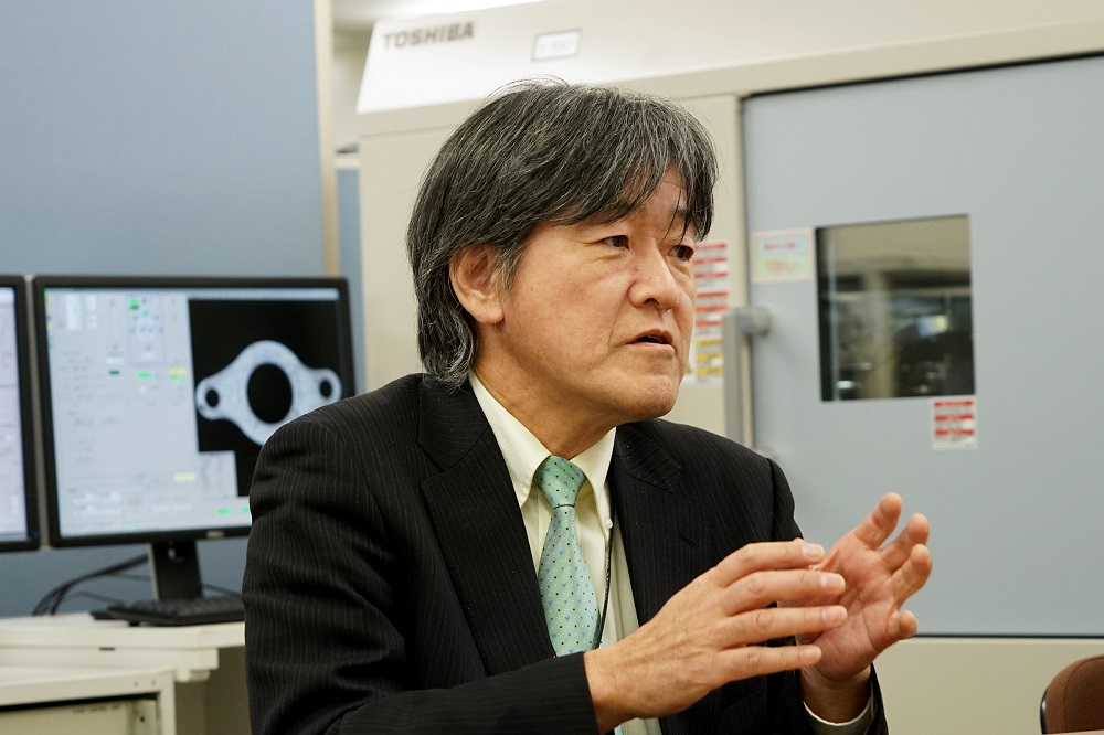 Hashimoto tells story of technological challenges