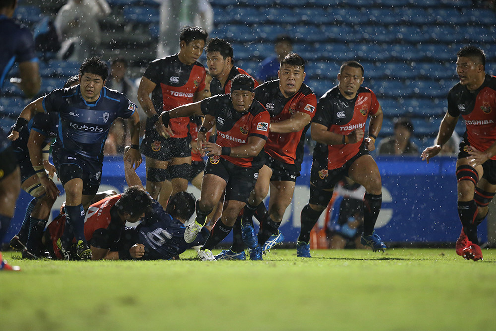 IMAGE OF TOSHIBA RUGBY PLAYERS