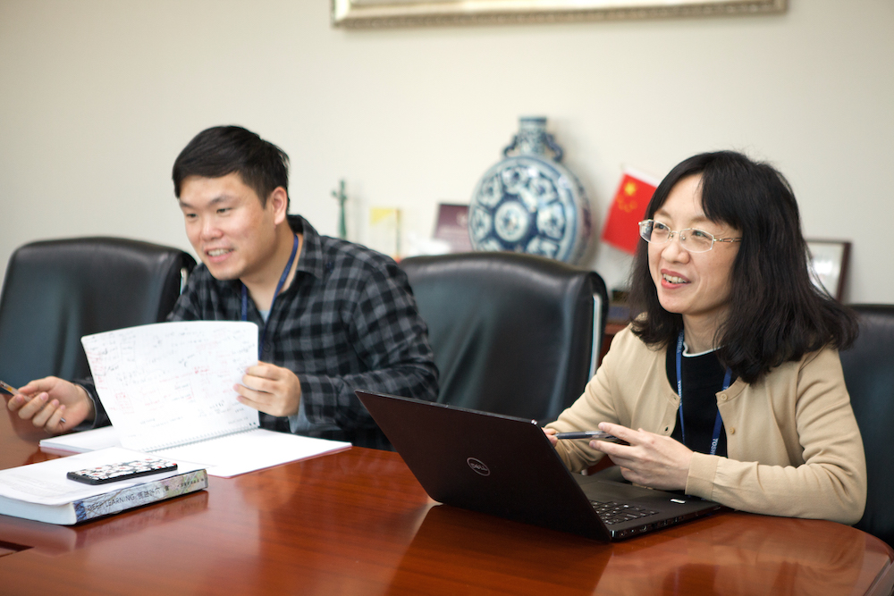 Di Hui and her colleague