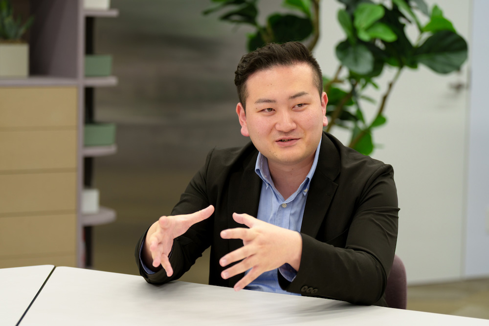 Shintaro Tamakuma, Project Manager for the Azerbaijan and Kazakhstan Projects, Logistics & Postal Solutions Engineering Department, Security & Automation Systems Division, Toshiba Corporation