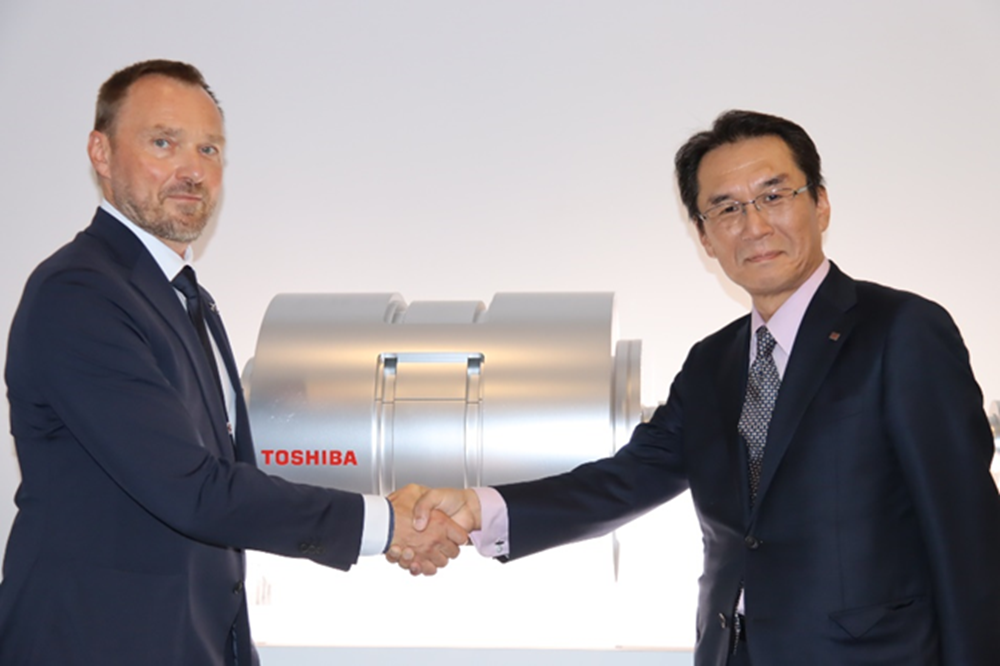 The partnership was announced at Japan International Aerospace Expo 2024 by Grzegorz Ombach, Senior Vice President and Head of Future Technology Research at Airbus (left) and Tsutomu Takeuchi, Director and Vice President of the Power Systems Division at Toshiba Energy Systems & Solutions Corporation.