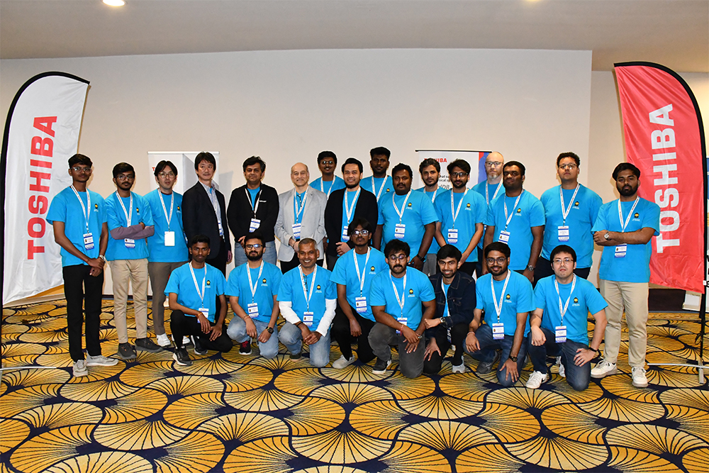  GridDB technical team and final-round participants at the GridDB Cloud IoT Hackathon