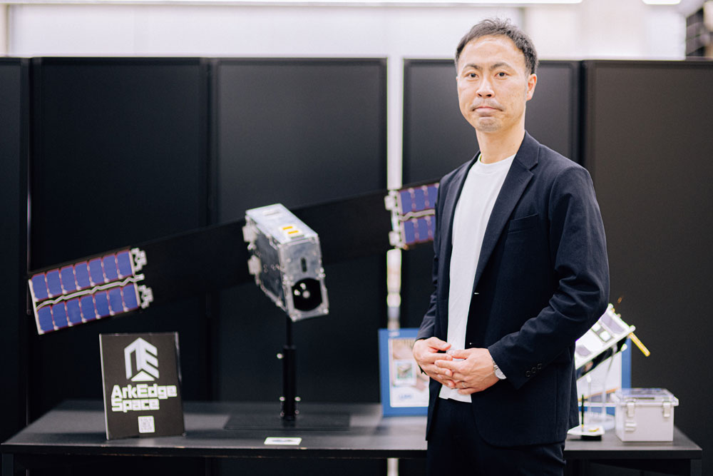 留職先で取り扱っていた超小型衛星と